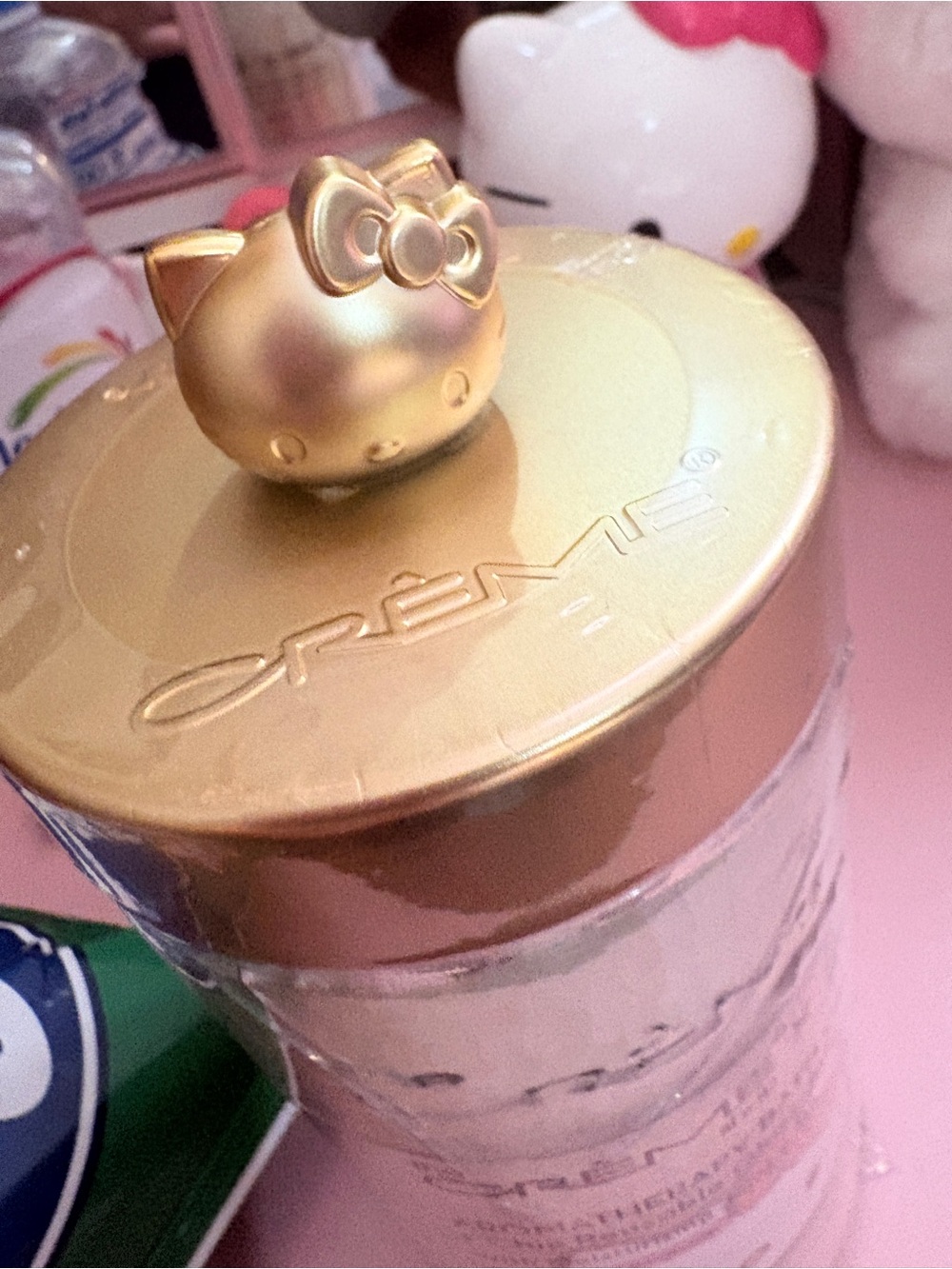 Hello Kitty Pink and Gold Aromatherapy Bath Crystals + bundle - Picture 4 of 9